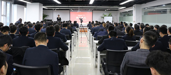 2019年，聯(lián)測(cè)“新征程，大未來(lái)”年終盛典