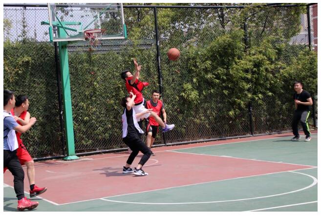 全員健身，這家公司籃球高手多達30個？